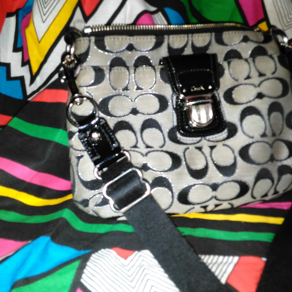 Vintage Coach Black/Gray/Silver Crossbody